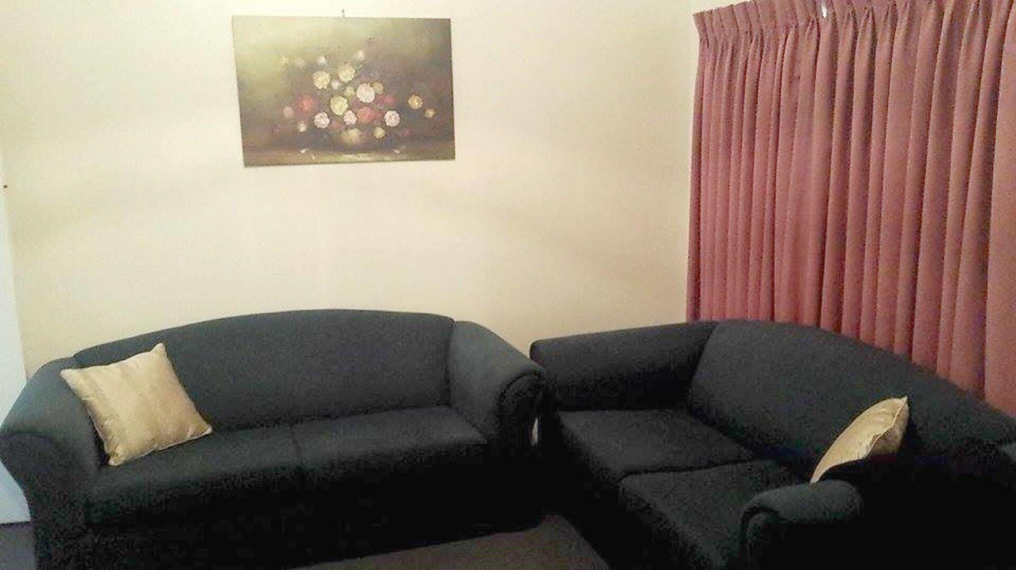 Albany Holiday Units Екстер'єр фото